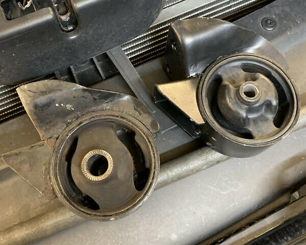 Чорний Хендай Туксон, об'ємом двигуна 2.66 л та пробігом 395 тис. км за 9950 $, фото 52 на Automoto.ua