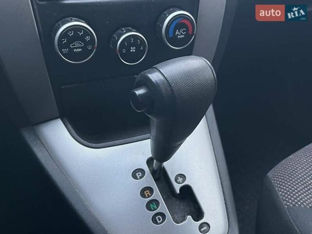 Хендай Туксон 2008 у Києві на Automoto.ua Чорний Хендай Туксон, об'ємом двигуна 2 л та пробігом 110 тис. км за 8750 $, фото 24 на Automoto.ua