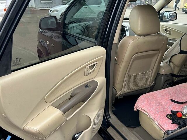 Чорний Хендай Туксон, об'ємом двигуна 2 л та пробігом 260 тис. км за 7700 $, фото 9 на Automoto.ua