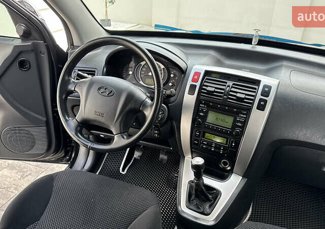 Черный Хендай Туксон, объемом двигателя 2 л и пробегом 67 тыс. км за 9999 $, фото 34 на Automoto.ua