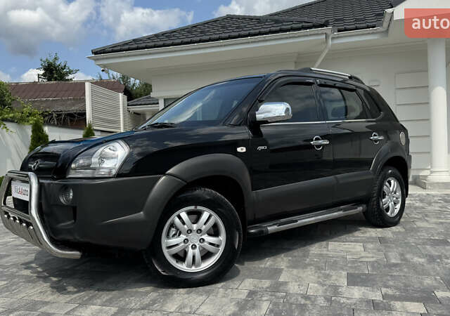 Черный Хендай Туксон, объемом двигателя 2 л и пробегом 67 тыс. км за 9999 $, фото 53 на Automoto.ua