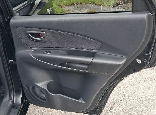 Черный Хендай Туксон, объемом двигателя 2 л и пробегом 270 тыс. км за 8300 $, фото 12 на Automoto.ua