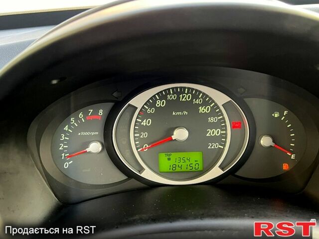 Хендай Туксон 2008 в Новой Водолаге на Automoto.ua Черный Хендай Туксон, объемом двигателя 2 л и пробегом 170 тыс. км за 8700 $, фото 4 на Automoto.ua