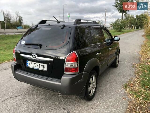 Чорний Хендай Туксон, об'ємом двигуна 1.98 л та пробігом 220 тис. км за 8000 $, фото 5 на Automoto.ua