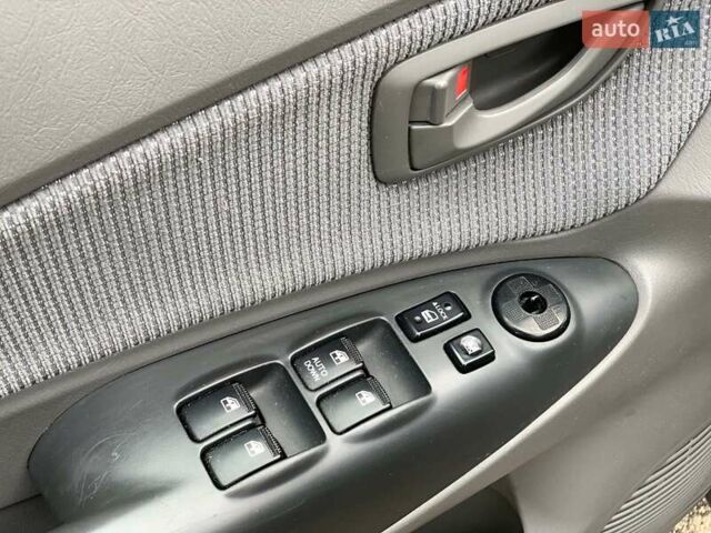 Черный Хендай Туксон, объемом двигателя 2 л и пробегом 117 тыс. км за 7990 $, фото 20 на Automoto.ua