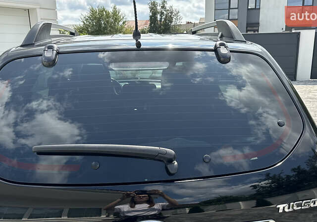 Черный Хендай Туксон, объемом двигателя 2 л и пробегом 67 тыс. км за 9999 $, фото 17 на Automoto.ua