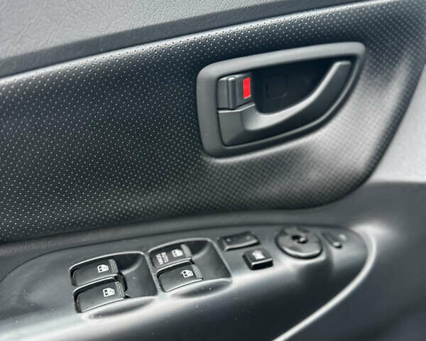 Чорний Хендай Туксон, об'ємом двигуна 1.98 л та пробігом 238 тис. км за 8499 $, фото 17 на Automoto.ua