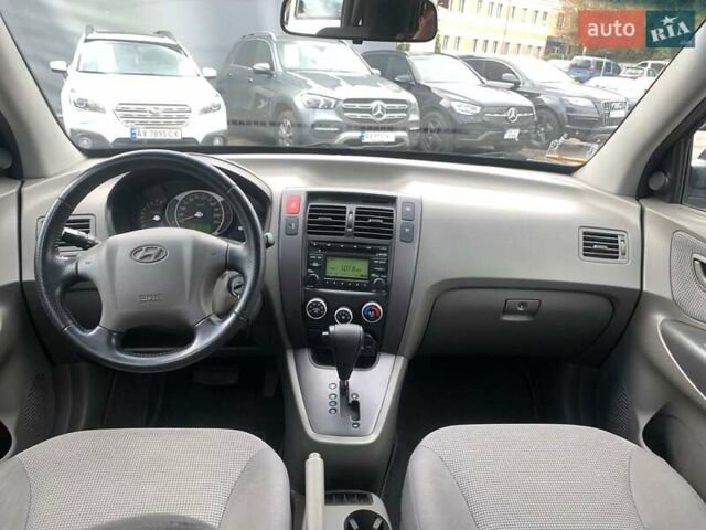 Черный Хендай Туксон, объемом двигателя 2 л и пробегом 117 тыс. км за 7990 $, фото 30 на Automoto.ua