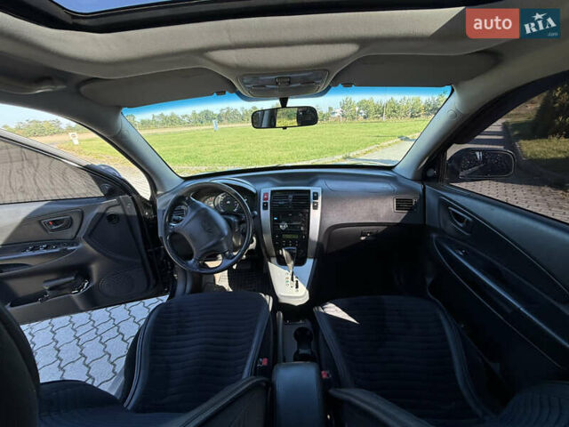 Хендай Туксон 2008 в Радехове на Automoto.ua Черный Хендай Туксон, объемом двигателя 1.98 л и пробегом 370 тыс. км за 7350 $, фото 80 на Automoto.ua