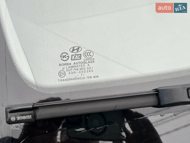 Черный Хендай Туксон, объемом двигателя 2 л и пробегом 107 тыс. км за 8900 $, фото 19 на Automoto.ua