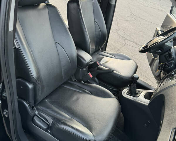 Черный Хендай Туксон, объемом двигателя 2 л и пробегом 210 тыс. км за 7850 $, фото 28 на Automoto.ua