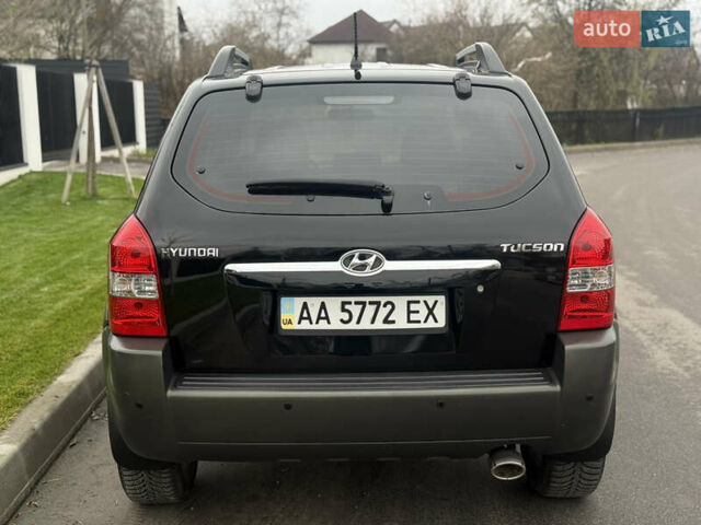 Чорний Хендай Туксон, об'ємом двигуна 2 л та пробігом 107 тис. км за 8500 $, фото 9 на Automoto.ua