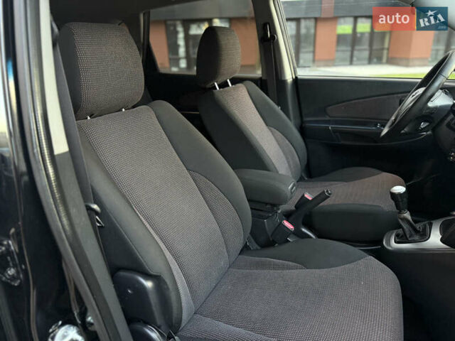 Чорний Хендай Туксон, об'ємом двигуна 2 л та пробігом 156 тис. км за 7850 $, фото 39 на Automoto.ua