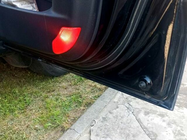 Черный Хендай Туксон, объемом двигателя 2 л и пробегом 0 тыс. км за 7500 $, фото 9 на Automoto.ua