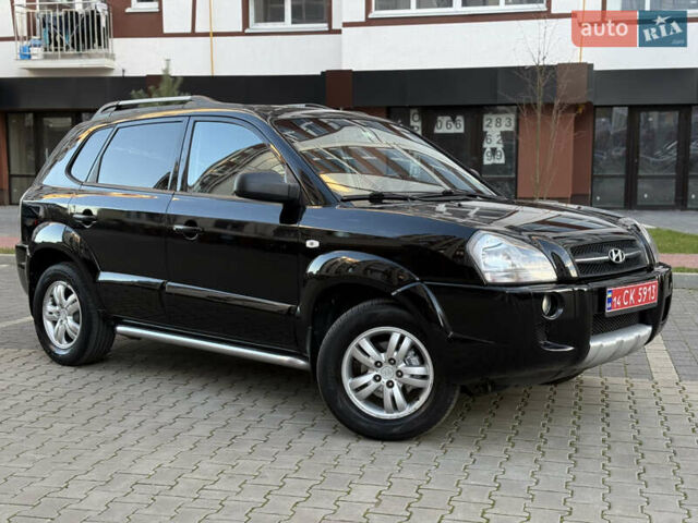 Чорний Хендай Туксон, об'ємом двигуна 2 л та пробігом 156 тис. км за 7850 $, фото 17 на Automoto.ua