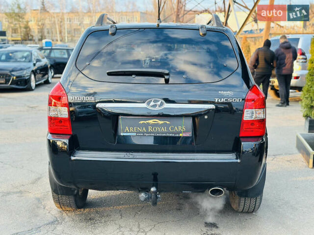Чорний Хендай Туксон, об'ємом двигуна 2 л та пробігом 186 тис. км за 8300 $, фото 10 на Automoto.ua