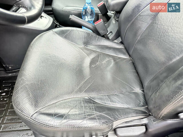 Чорний Хендай Туксон, об'ємом двигуна 2.66 л та пробігом 395 тис. км за 9950 $, фото 20 на Automoto.ua