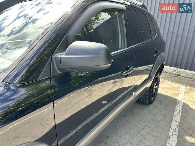 Чорний Хендай Туксон, об'ємом двигуна 1.98 л та пробігом 279 тис. км за 8200 $, фото 6 на Automoto.ua