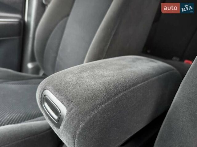 Черный Хендай Туксон, объемом двигателя 1.99 л и пробегом 240 тыс. км за 7200 $, фото 51 на Automoto.ua