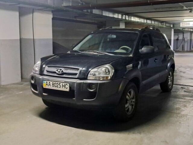 Хендай Туксон 2008 в Киеве на Automoto.ua Черный Хендай Туксон, объемом двигателя 2 л и пробегом 30 тыс. км за 12000 $, фото 3 на Automoto.ua