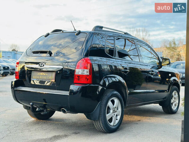 Чорний Хендай Туксон, об'ємом двигуна 2 л та пробігом 186 тис. км за 8300 $, фото 9 на Automoto.ua