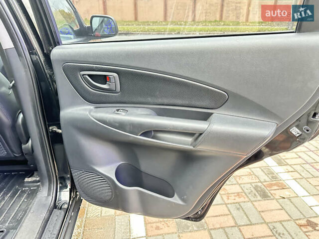 Чорний Хендай Туксон, об'ємом двигуна 2.66 л та пробігом 395 тис. км за 9950 $, фото 29 на Automoto.ua