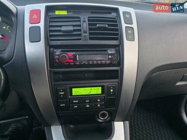 Хендай Туксон 2009 в Гусятине на Automoto.ua Черный Хендай Туксон, объемом двигателя 2 л и пробегом 143 тыс. км за 9700 $, фото 57 на Automoto.ua