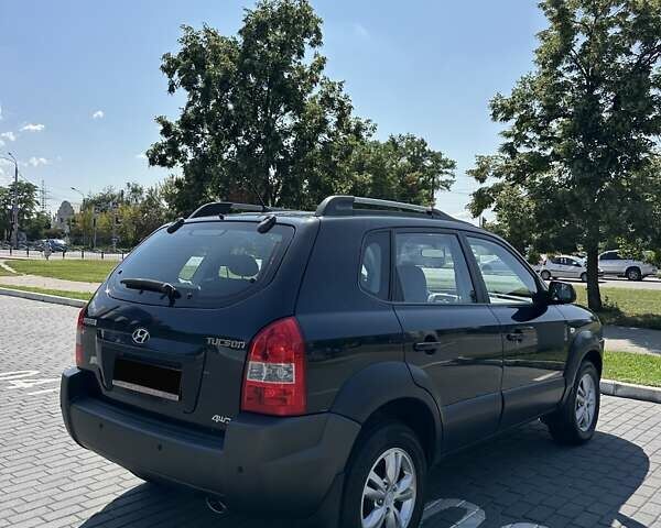Хендай Туксон 2009 в Харькове на Automoto.ua Черный Хендай Туксон, объемом двигателя 1.99 л и пробегом 92 тыс. км за 9500 $, фото 6 на Automoto.ua