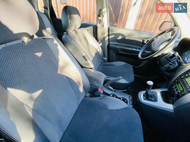 Черный Хендай Туксон, объемом двигателя 1.99 л и пробегом 95 тыс. км за 8500 $, фото 24 на Automoto.ua