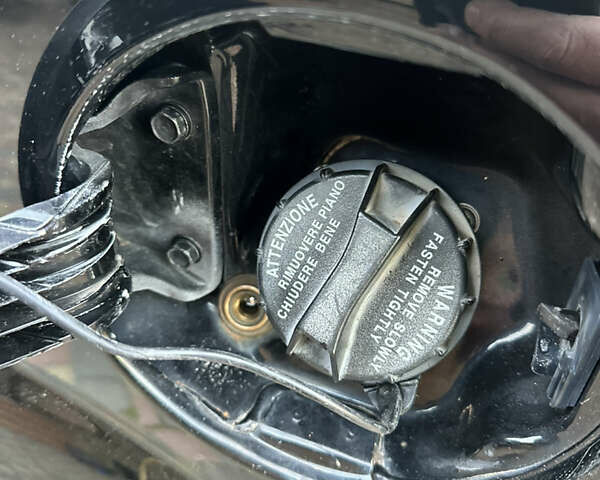 Хендай Туксон 2009 в Калуше на Automoto.ua Черный Хендай Туксон, объемом двигателя 1.98 л и пробегом 198 тыс. км за 7500 $, фото 48 на Automoto.ua