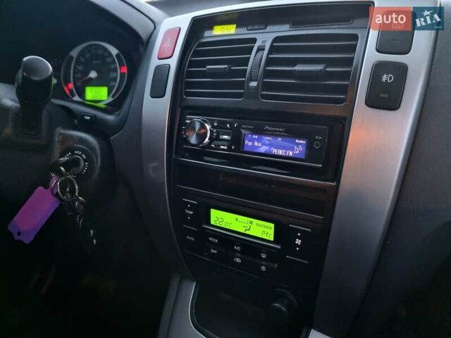 Хендай Туксон 2009 в Виннице на Automoto.ua Черный Хендай Туксон, объемом двигателя 2 л и пробегом 188 тыс. км за 9200 $, фото 46 на Automoto.ua