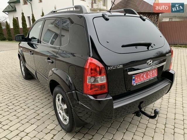 Черный Хендай Туксон, объемом двигателя 2 л и пробегом 114 тыс. км за 8850 $, фото 11 на Automoto.ua
