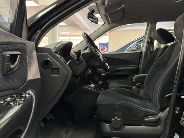 Черный Хендай Туксон, объемом двигателя 0 л и пробегом 160 тыс. км за 8800 $, фото 1 на Automoto.ua