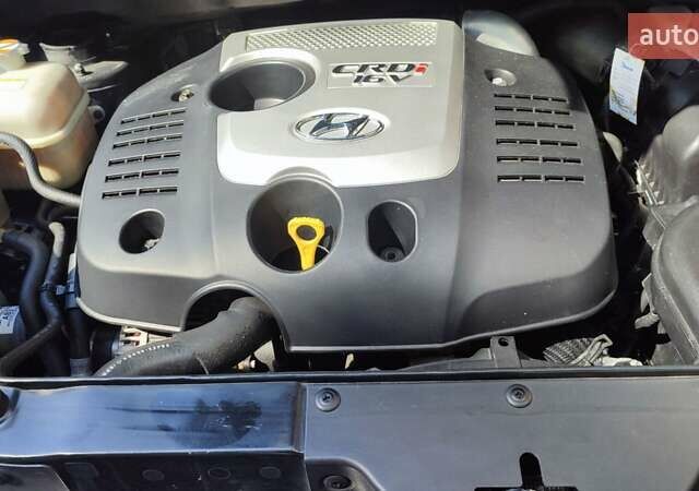 Чорний Хендай Туксон, об'ємом двигуна 2 л та пробігом 157 тис. км за 10000 $, фото 3 на Automoto.ua
