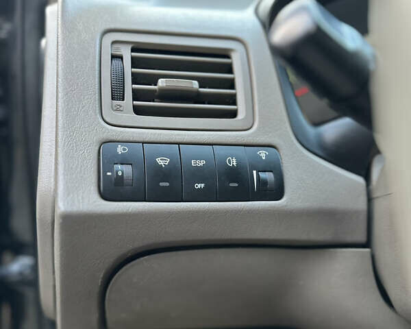 Хендай Туксон 2009 в Калуше на Automoto.ua Черный Хендай Туксон, объемом двигателя 1.98 л и пробегом 198 тыс. км за 7500 $, фото 27 на Automoto.ua