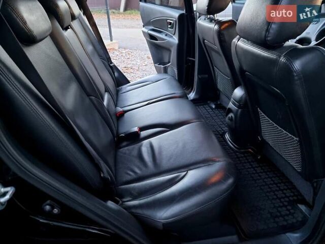 Хендай Туксон 2009 в Виннице на Automoto.ua Черный Хендай Туксон, объемом двигателя 2 л и пробегом 188 тыс. км за 9200 $, фото 41 на Automoto.ua