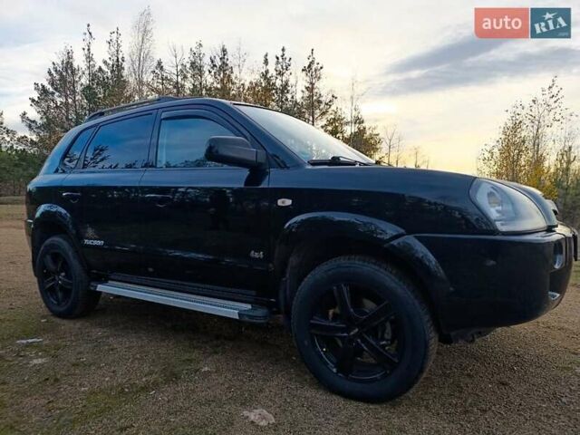 Чорний Хендай Туксон, об'ємом двигуна 1.98 л та пробігом 172 тис. км за 9500 $, фото 6 на Automoto.ua