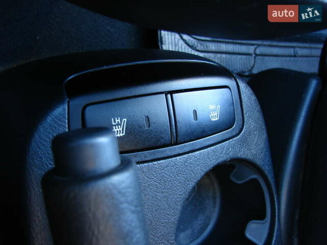 Черный Хендай Туксон, объемом двигателя 2 л и пробегом 162 тыс. км за 8200 $, фото 19 на Automoto.ua