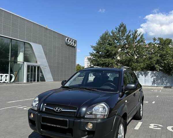 Хендай Туксон 2009 в Харькове на Automoto.ua Черный Хендай Туксон, объемом двигателя 1.99 л и пробегом 92 тыс. км за 9500 $, фото 3 на Automoto.ua