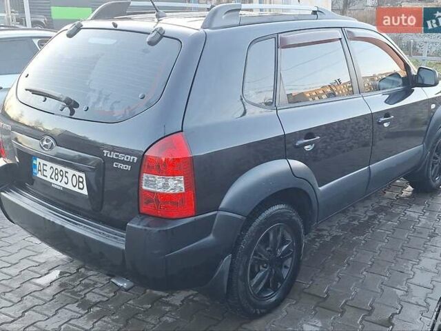 Черный Хендай Туксон, объемом двигателя 1.99 л и пробегом 240 тыс. км за 8700 $, фото 8 на Automoto.ua