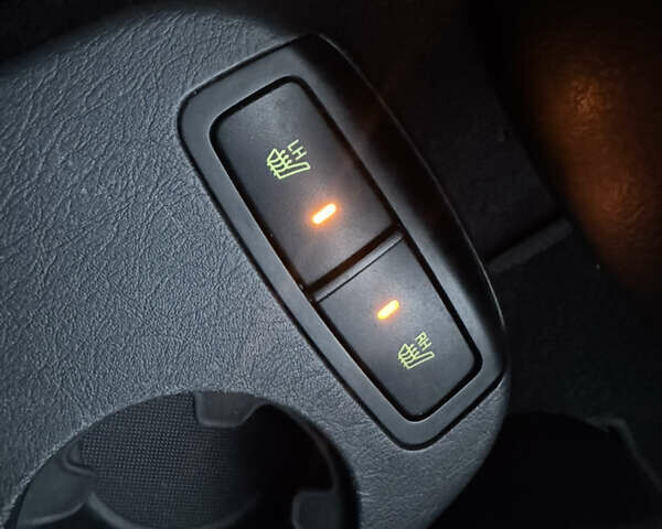 Хендай Туксон 2009 в Киеве на Automoto.ua Черный Хендай Туксон, объемом двигателя 2 л и пробегом 110 тыс. км за 8700 $, фото 34 на Automoto.ua