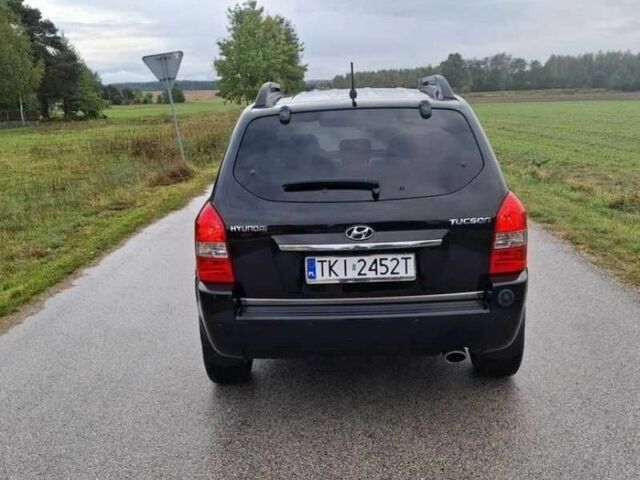 Чорний Хендай Туксон, об'ємом двигуна 2 л та пробігом 220 тис. км за 2750 $, фото 4 на Automoto.ua