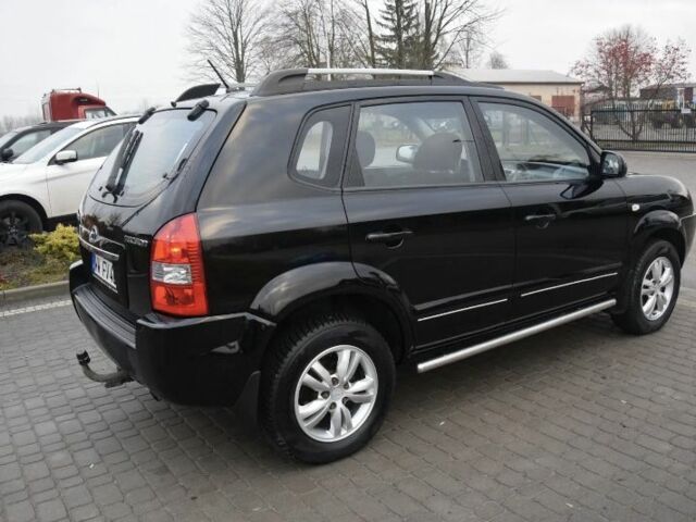 Черный Хендай Туксон, объемом двигателя 2 л и пробегом 184 тыс. км за 5480 $, фото 9 на Automoto.ua