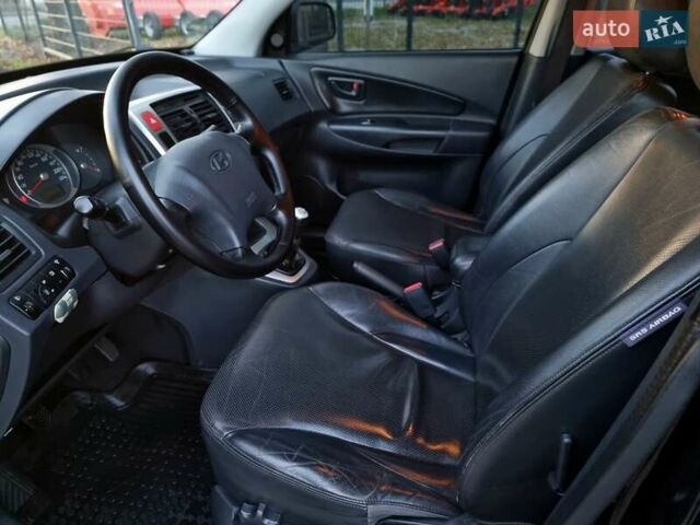 Хендай Туксон 2009 в Виннице на Automoto.ua Черный Хендай Туксон, объемом двигателя 2 л и пробегом 188 тыс. км за 9200 $, фото 44 на Automoto.ua