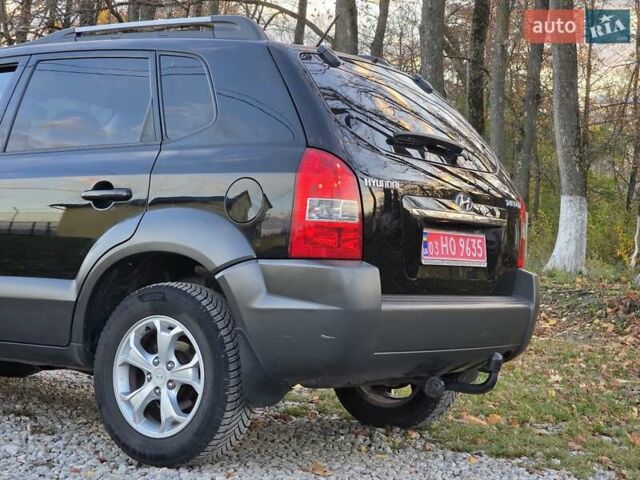 Хендай Туксон 2009 в Гусятине на Automoto.ua Черный Хендай Туксон, объемом двигателя 2 л и пробегом 143 тыс. км за 9700 $, фото 14 на Automoto.ua
