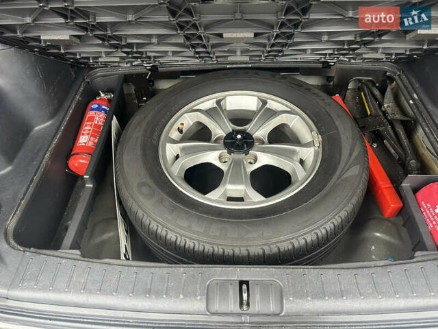 Чорний Хендай Туксон, об'ємом двигуна 1.98 л та пробігом 230 тис. км за 8700 $, фото 10 на Automoto.ua