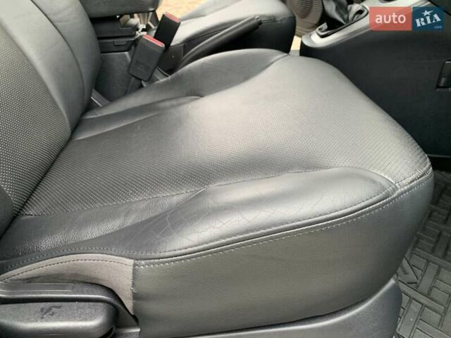 Черный Хендай Туксон, объемом двигателя 2 л и пробегом 114 тыс. км за 8850 $, фото 55 на Automoto.ua