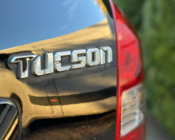 Хендай Туксон 2009 в Калуше на Automoto.ua Черный Хендай Туксон, объемом двигателя 1.98 л и пробегом 198 тыс. км за 7500 $, фото 17 на Automoto.ua