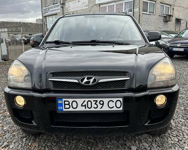 Чорний Хендай Туксон, об'ємом двигуна 2 л та пробігом 166 тис. км за 7500 $, фото 7 на Automoto.ua