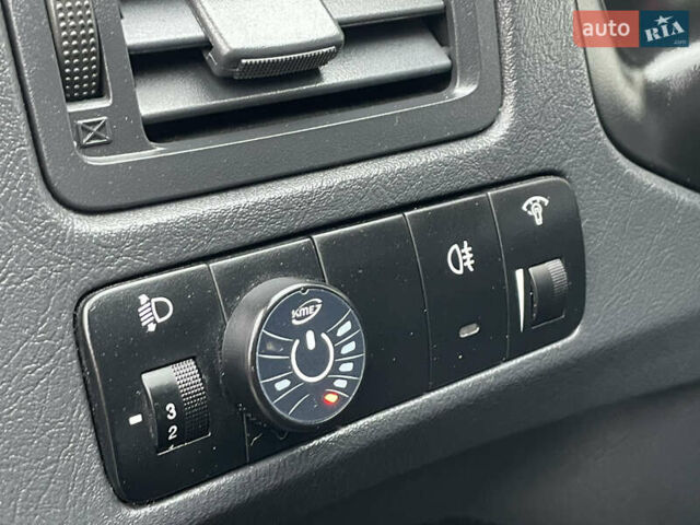 Чорний Хендай Туксон, об'ємом двигуна 2 л та пробігом 200 тис. км за 8450 $, фото 34 на Automoto.ua